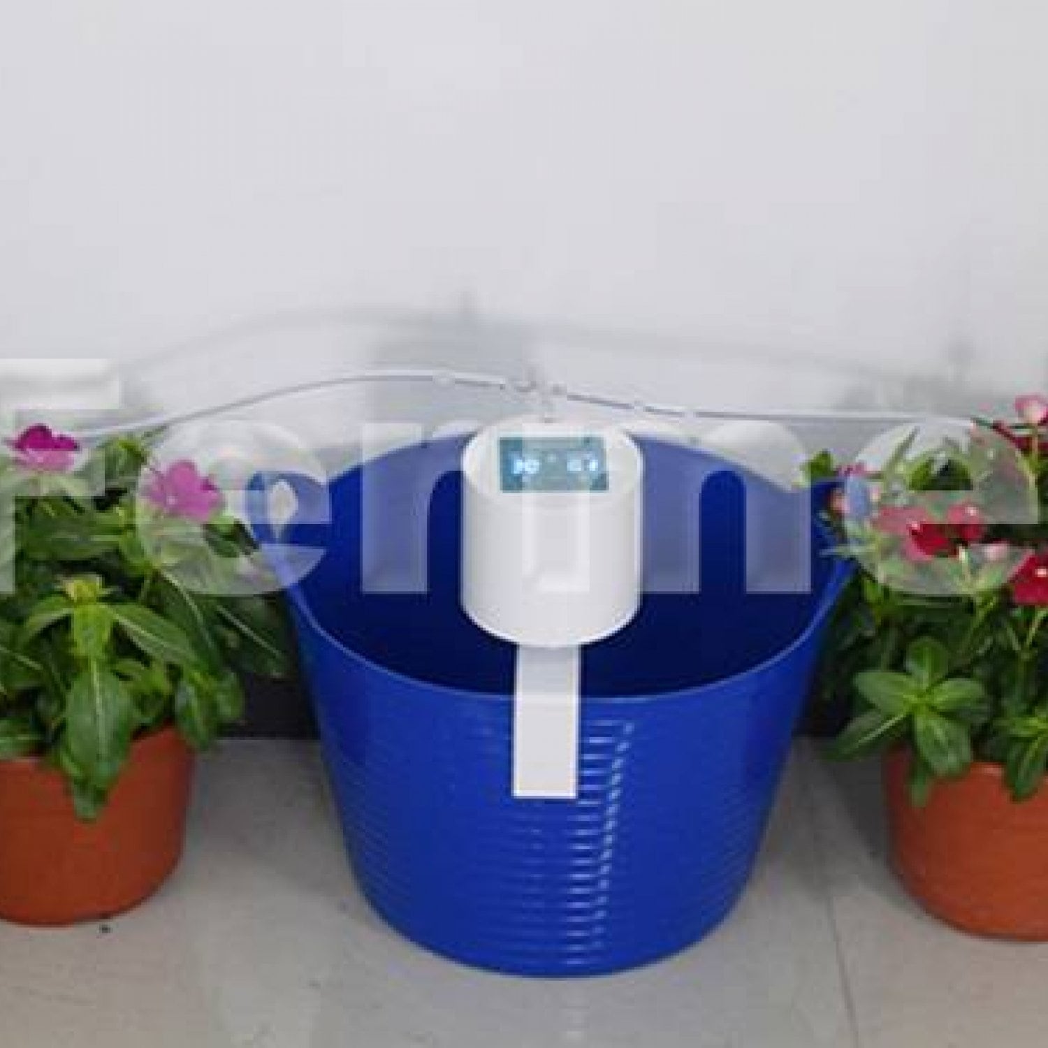 Набор для капельного полива домашних растений с таймером